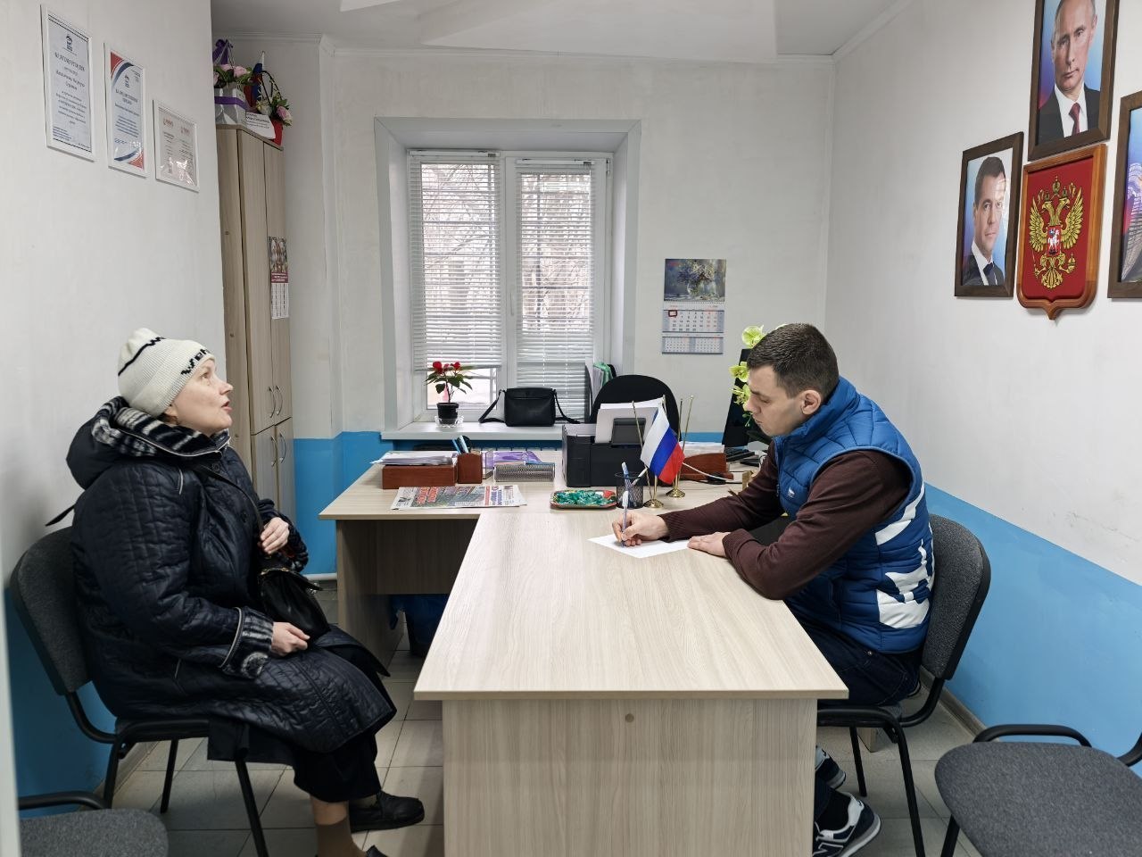 Единая Россия помогает оперативно решать проблемы жителей Рубежного Единая Россия помогает оперативно решать проблемы жителей Рубежного