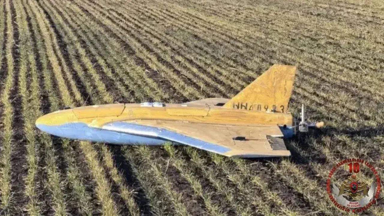 Шесть вражеских беспилотников самолётного типа уничтожили бойцы Росгвардии в ЛНР за минувшие сутки Шесть вражеских беспилотников самолётного типа уничтожили бойцы Росгвардии в ЛНР за минувшие сутки