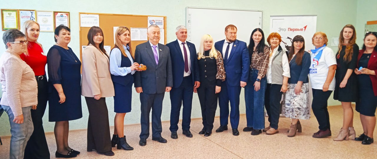 Виктор Водолацкий в Беловодском округе: встречи с жителями и знакомство с объектами инфраструктуры Виктор Водолацкий в Беловодском округе: встречи с жителями и знакомство с объектами инфраструктуры