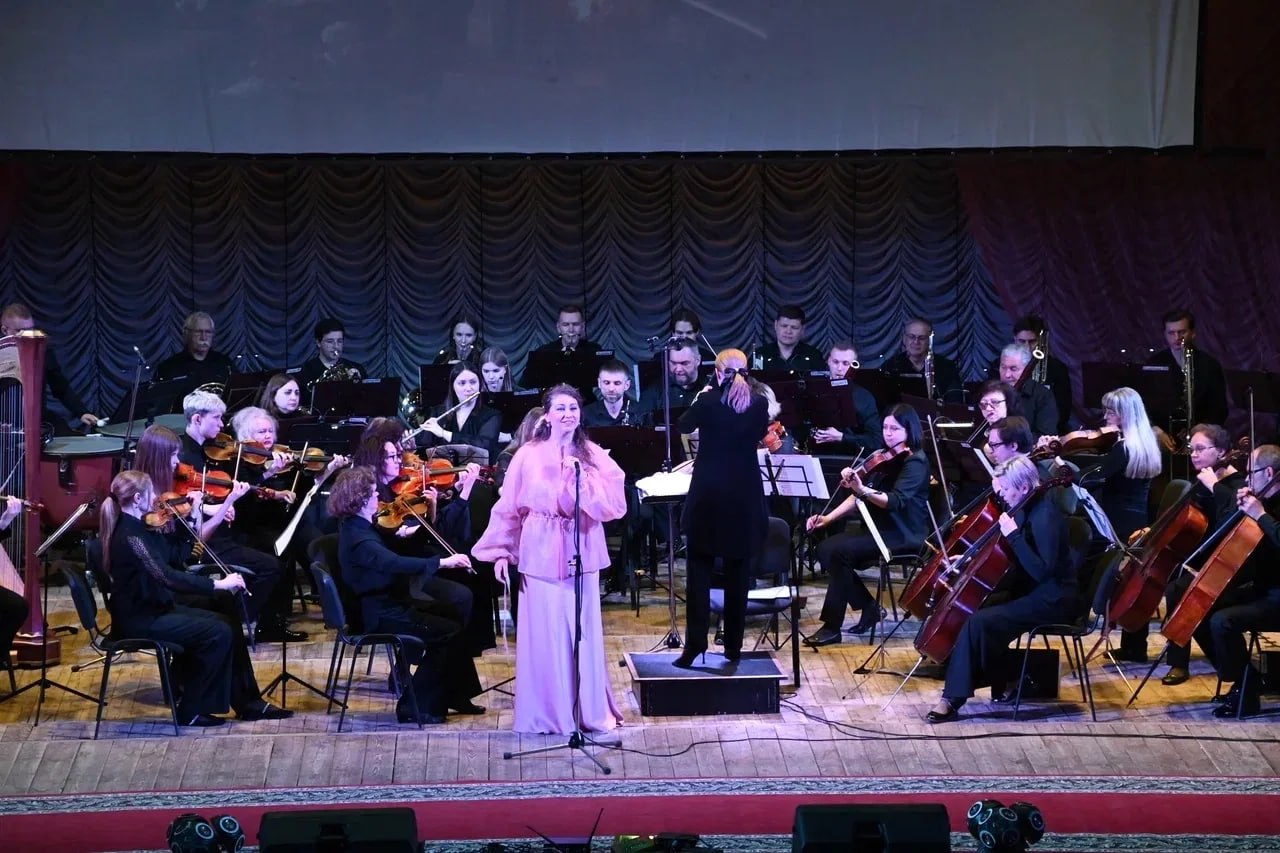 В Стаханове с аншлагом прошел концерт, посвященный Владимиру Далю В Стаханове с аншлагом прошел концерт, посвященный Владимиру Далю