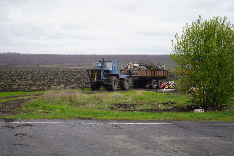 В Свердловском округе коммунальные службы приводят в порядок кладбища перед Пасхой и Красной горкой В Свердловском округе коммунальные службы приводят в порядок кладбища перед Пасхой и Красной горкой
