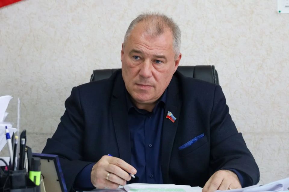В ЛНР напомнили о демонтаже спутникового оборудования, принимающего экстремистские каналы В ЛНР напомнили о демонтаже спутникового оборудования, принимающего экстремистские каналы