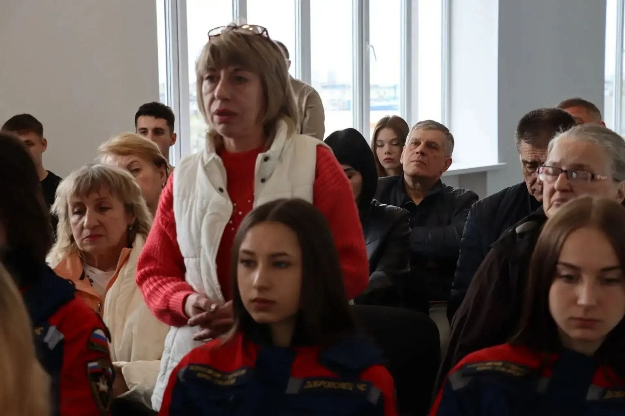 Продолжается серия встреч с жителями городского округа Продолжается серия встреч с жителями городского округа