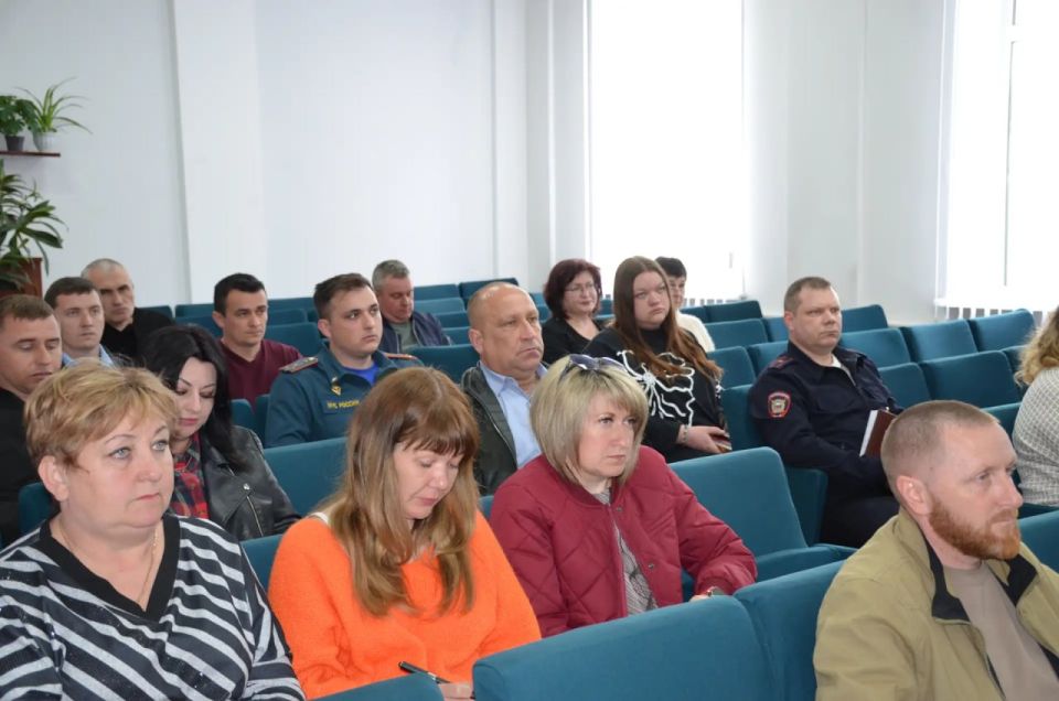 Марина Филиппова: В Новоайдарском округе обсудили меры антитеррористической безопасности и подготовку к праздничным мероприятиям Марина Филиппова: В Новоайдарском округе обсудили меры антитеррористической безопасности и подготовку к праздничным мероприятиям