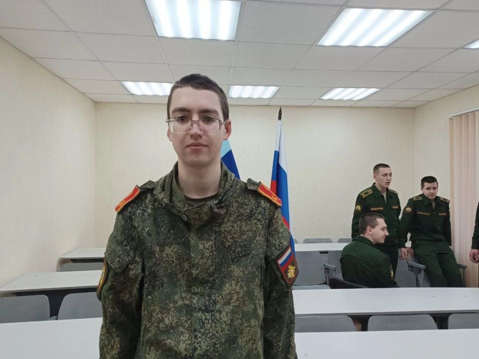 Обзор прессы «Слава Краснодона»: Их выбор – служить Отечеству Обзор прессы «Слава Краснодона»: Их выбор – служить Отечеству