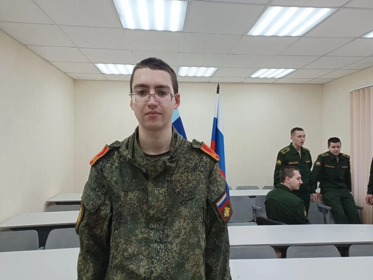 Обзор прессы «Слава Краснодона»: Их выбор – служить Отечеству Обзор прессы «Слава Краснодона»: Их выбор – служить Отечеству