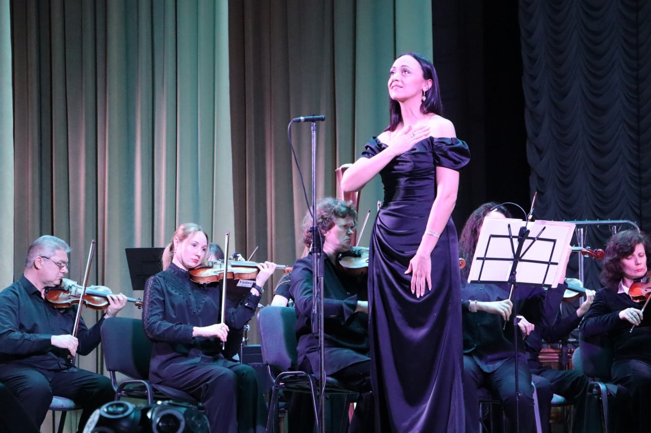 В Стаханове состоялся концерт, посвящённый Владимиру Далю: музыка, слово и история России В Стаханове состоялся концерт, посвящённый Владимиру Далю: музыка, слово и история России