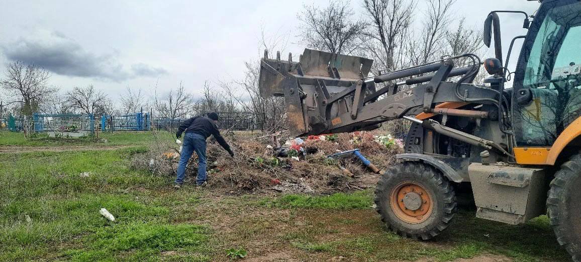 Сергей Козенко: Подготовка к Пасхе: забота о местах памяти Сергей Козенко: Подготовка к Пасхе: забота о местах памяти