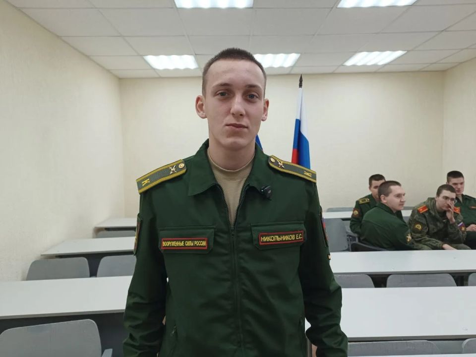 Обзор прессы «Слава Краснодона»: Их выбор – служить Отечеству Обзор прессы «Слава Краснодона»: Их выбор – служить Отечеству