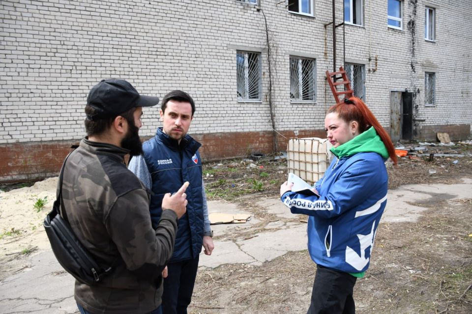 По народной программе Единой России в Первомайске ремонтируют здание архивного отдела администрации По народной программе Единой России в Первомайске ремонтируют здание архивного отдела администрации