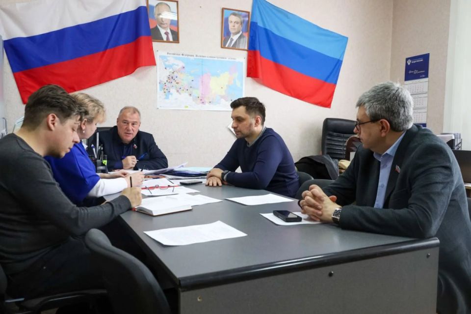 В ЛНР напомнили о демонтаже спутникового оборудования, принимающего экстремистские каналы В ЛНР напомнили о демонтаже спутникового оборудования, принимающего экстремистские каналы