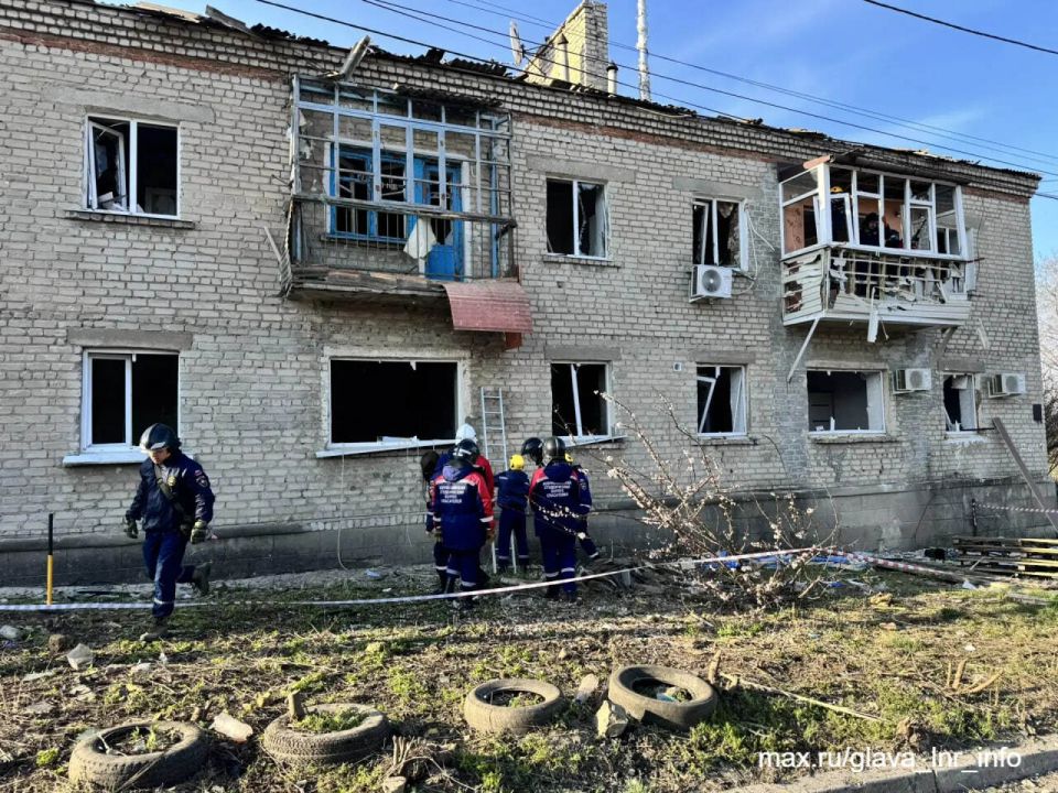 Луганск ночью подвергся массированной атаке со стороны ВСУ, ранены три человека, сообщил глава ЛНР Леонид Пасечник Луганск ночью подвергся массированной атаке со стороны ВСУ, ранены три человека, сообщил глава ЛНР Леонид Пасечник
