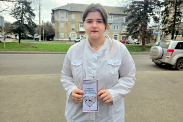 В честь Всемирного дня здоровья, сотрудники Свердловской центральной городской библиотеки провели акцию «Здоровым быть – здорово»