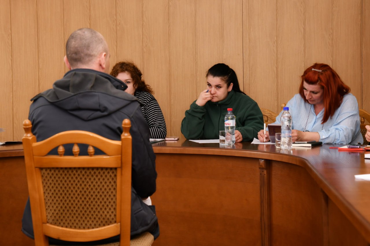 В Администрации прошло значимое мероприятие — Федеральный правомобиль, организованный АНО «Комитет семей воинов отечества Луганской Народной Республики» в рамках Всероссийской поддержки военнослужащих и членов их семей В Администрации прошло значимое мероприятие — Федеральный правомобиль, организованный АНО «Комитет семей воинов отечества Луганской Народной Республики» в рамках Всероссийской поддержки военнослужащих и членов их семей