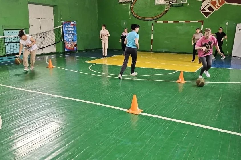 В Свердловске прошла спартакиада для педагогов дошкольного образования В Свердловске прошла спартакиада для педагогов дошкольного образования