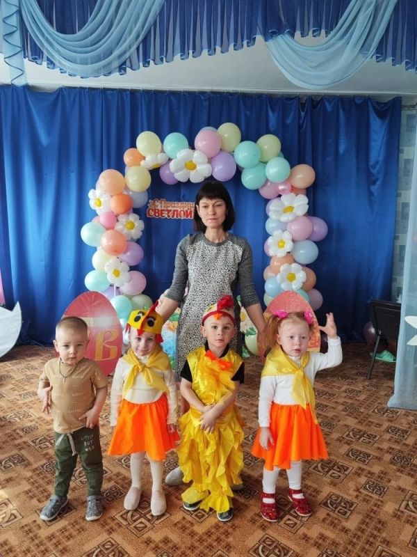Краснодонским дошкольникам рассказали о пасхальным традициях Краснодонским дошкольникам рассказали о пасхальным традициях