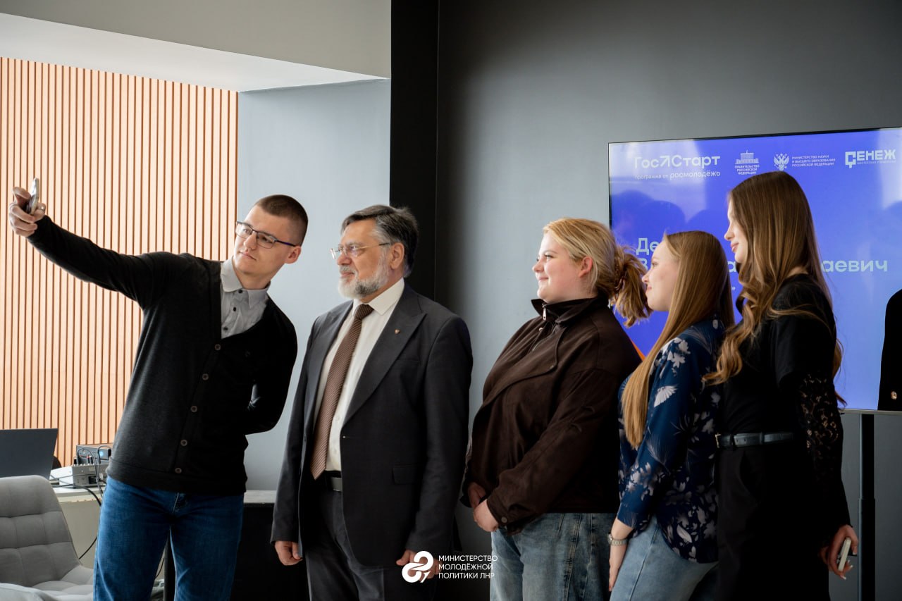 О дипломатии из первых уст * О дипломатии из первых уст *