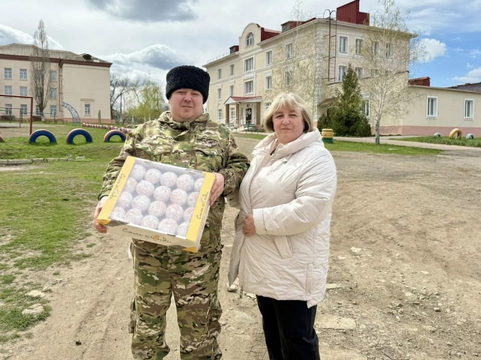 Депутаты Ессентуков посетили школу в Ирмино Депутаты Ессентуков посетили школу в Ирмино
