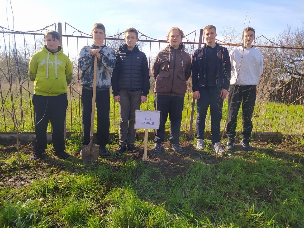 «Сад памяти» — живое напоминание о подвиге героев! «Сад памяти» — живое напоминание о подвиге героев!