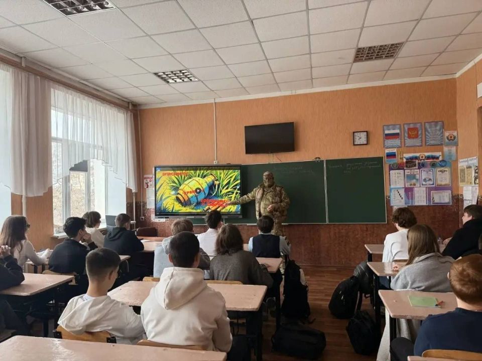 Важный урок от Росгвардии: как защитить себя от минной опасности? Важный урок от Росгвардии: как защитить себя от минной опасности?