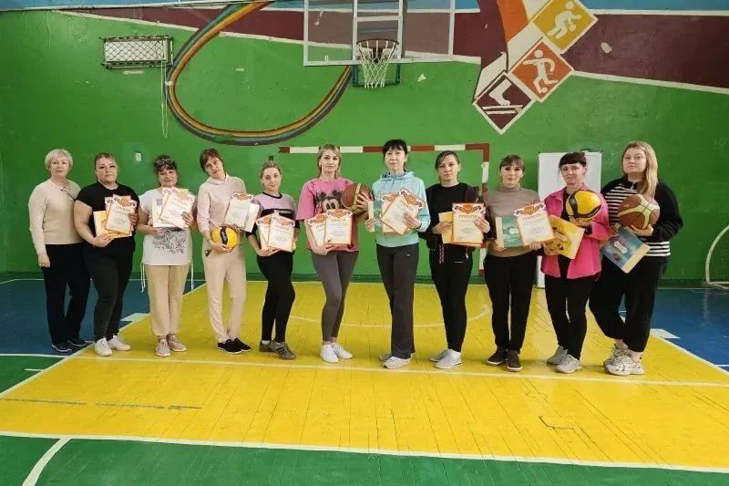 В Свердловске прошла спартакиада для педагогов дошкольного образования В Свердловске прошла спартакиада для педагогов дошкольного образования