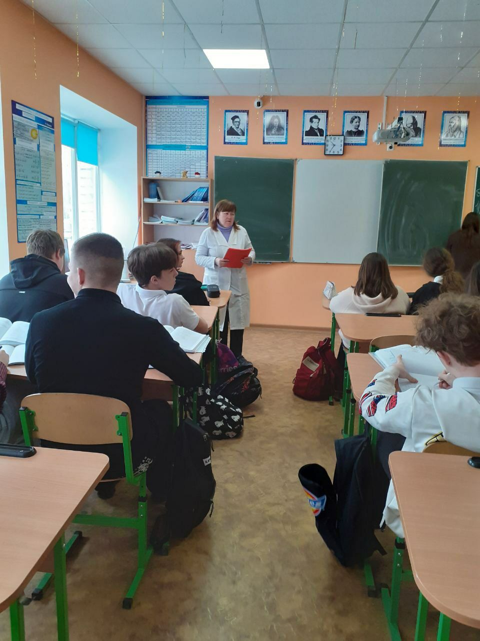 Специалист Новопсковской ЦРМБ провела профорентационную встречу с учениками Новопсковской газопроводской СШ