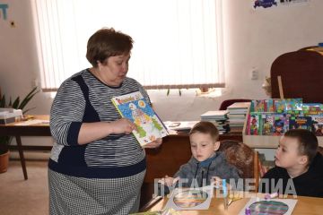 Для юных жителей Кировска провели телемост с Иркутским детским журналом «Сибирячок»