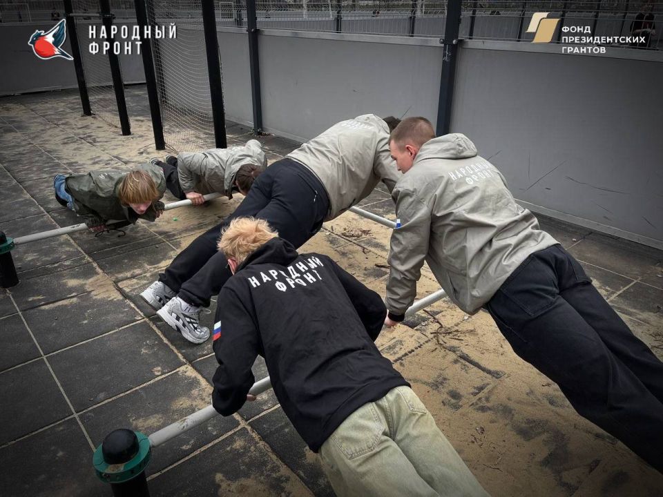 Разминка от Молодёжки НФ из Алчевска! Разминка от Молодёжки НФ из Алчевска!