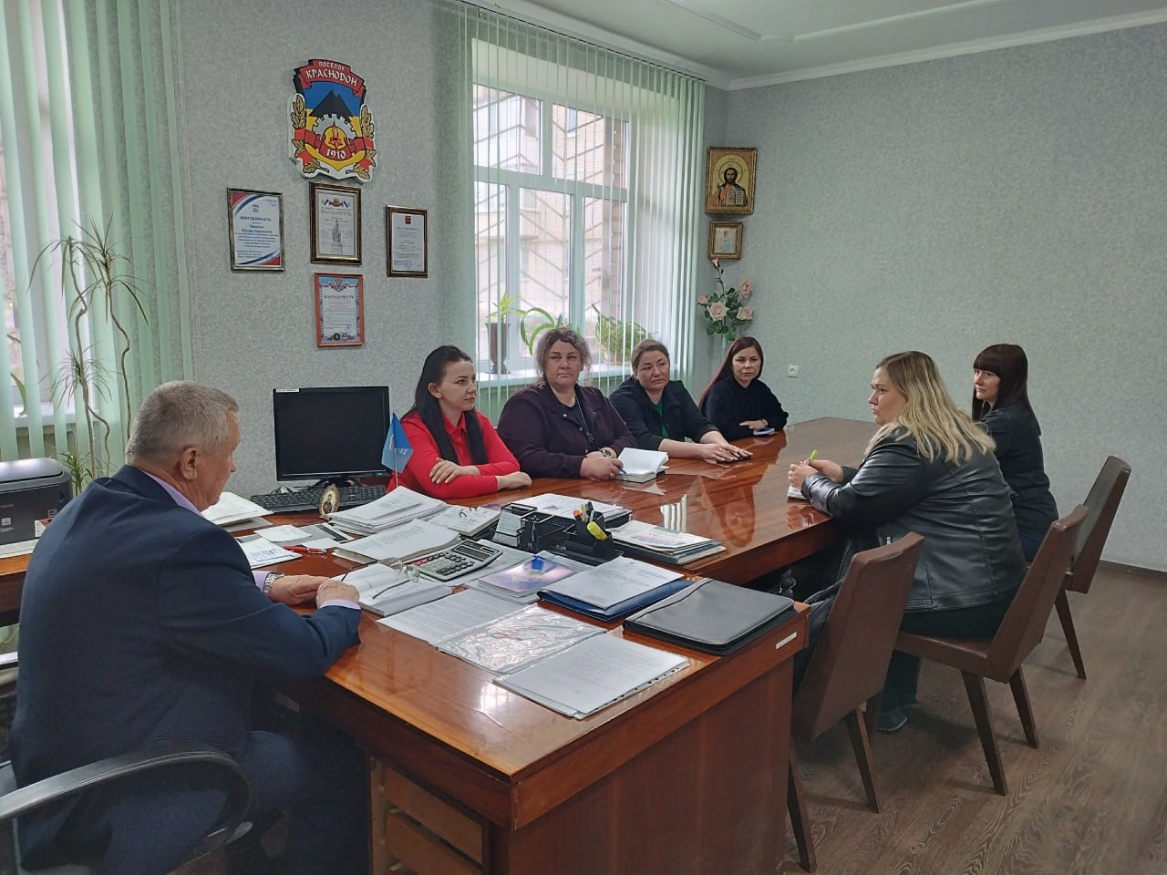 В поселке Краснодон обсуждали вопрос создания территориального общественного самоуправления В поселке Краснодон обсуждали вопрос создания территориального общественного самоуправления