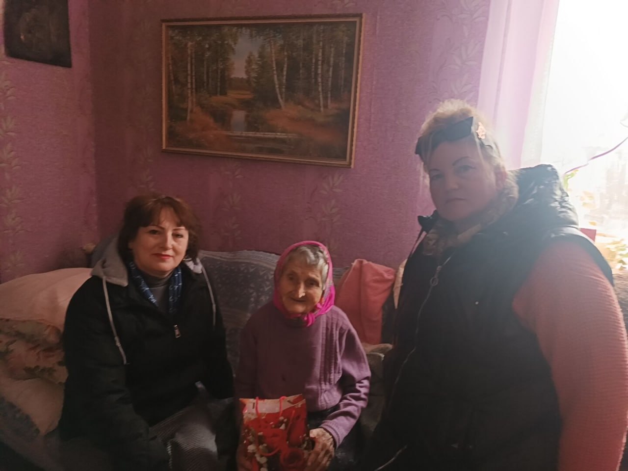 Субботник в Молодогвардейске: благоустройство могил погибших героев СВО на городском кладбище Субботник в Молодогвардейске: благоустройство могил погибших героев СВО на городском кладбище