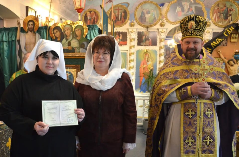 Марина Филиппова: Духовное обновление и служение: Великий четверг в Новоайдарском храме Марина Филиппова: Духовное обновление и служение: Великий четверг в Новоайдарском храме