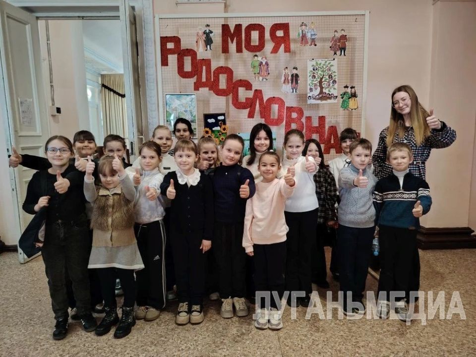 Представители региона-шефа Ставропольского края поздравили стахановских школьников с Пасхой Представители региона-шефа Ставропольского края поздравили стахановских школьников с Пасхой