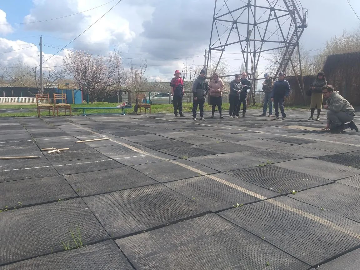 В Краснодоне состоялся турнир по городкам для молодежи с ограниченными физическими возможностями В Краснодоне состоялся турнир по городкам для молодежи с ограниченными физическими возможностями