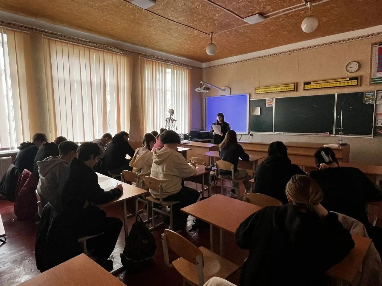 В Меловском округе прошёл «Избирательный диктант» для старшеклассников В Меловском округе прошёл «Избирательный диктант» для старшеклассников