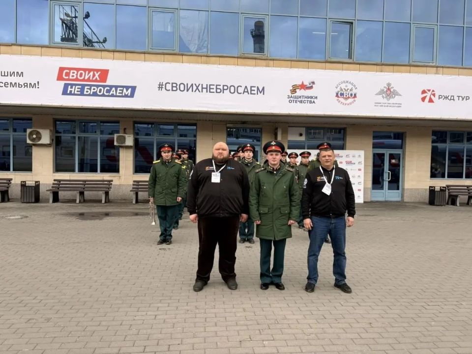 Своих не бросаем: ветераны из ЛНР отправились в путешествие по городам Великой Победы Своих не бросаем: ветераны из ЛНР отправились в путешествие по городам Великой Победы
