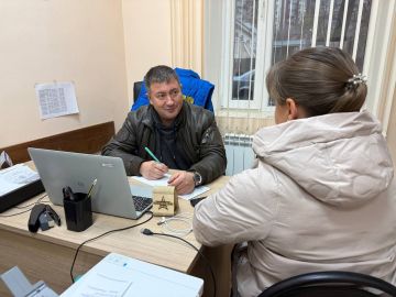 Депутаты Совета городского округа муниципальное образование городской округ город Лисичанск Луганской Народной Республики продолжают приемы граждан