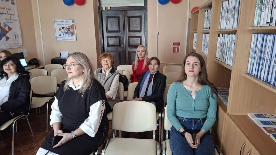 «Женский приоритет»: В Кировске и Беловодске активистки Женского движения Единой России обсудили предложения в новую народную программу «Женский приоритет»: В Кировске и Беловодске активистки Женского движения Единой России обсудили предложения в новую народную программу
