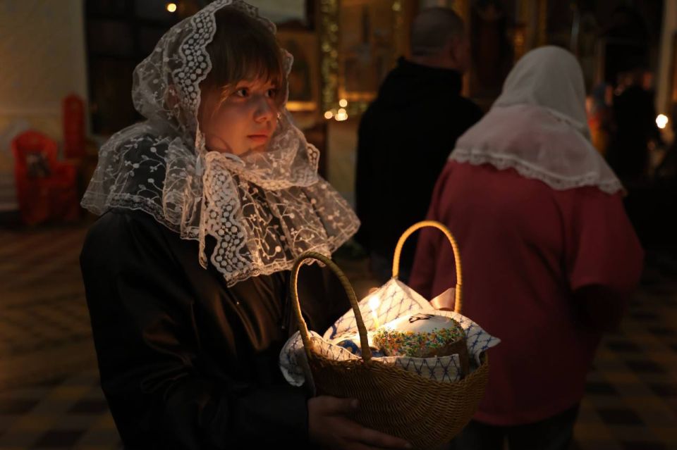11 Правоохранители ЛНР обеспечили безопасность во время пасхальных богослужений на территории региона 11 Правоохранители ЛНР обеспечили безопасность во время пасхальных богослужений на территории региона