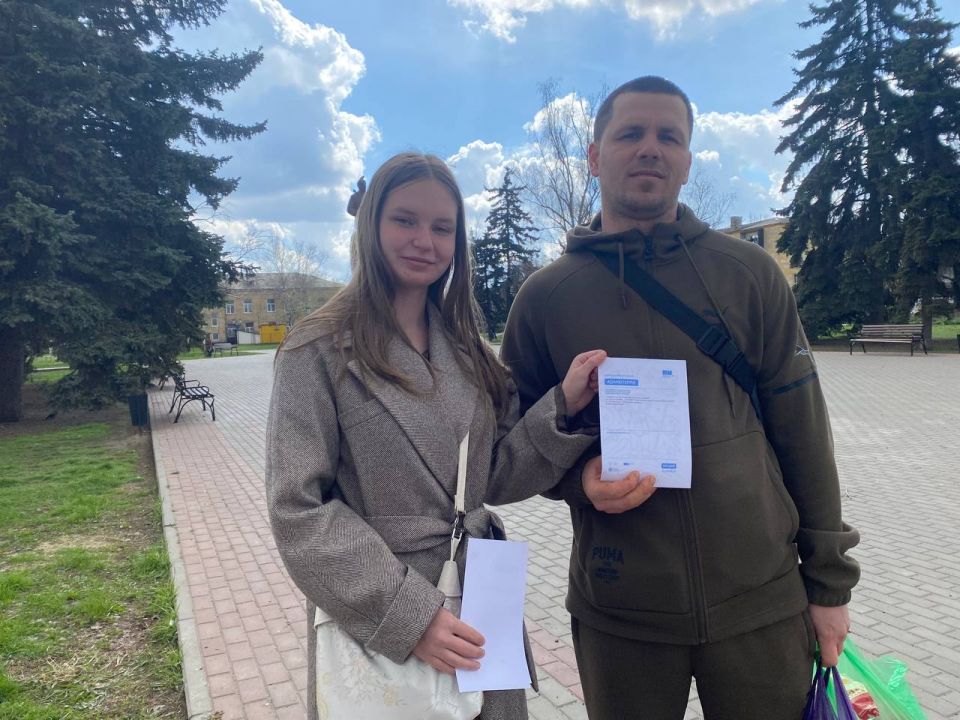 Всероссийская акция «Дарю тепло», приуроченная ко Дню космонавтика Всероссийская акция «Дарю тепло», приуроченная ко Дню космонавтика