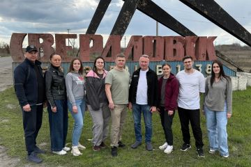 Группа врачей из Красноярска прибыла в Свердловск ЛНР для работы