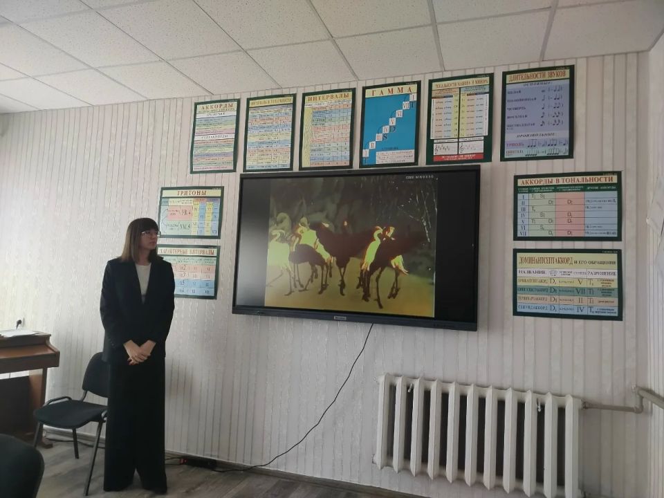 В Лутугинской музыкальной школе прошла лекция-концерт о великих русских композиторах В Лутугинской музыкальной школе прошла лекция-концерт о великих русских композиторах