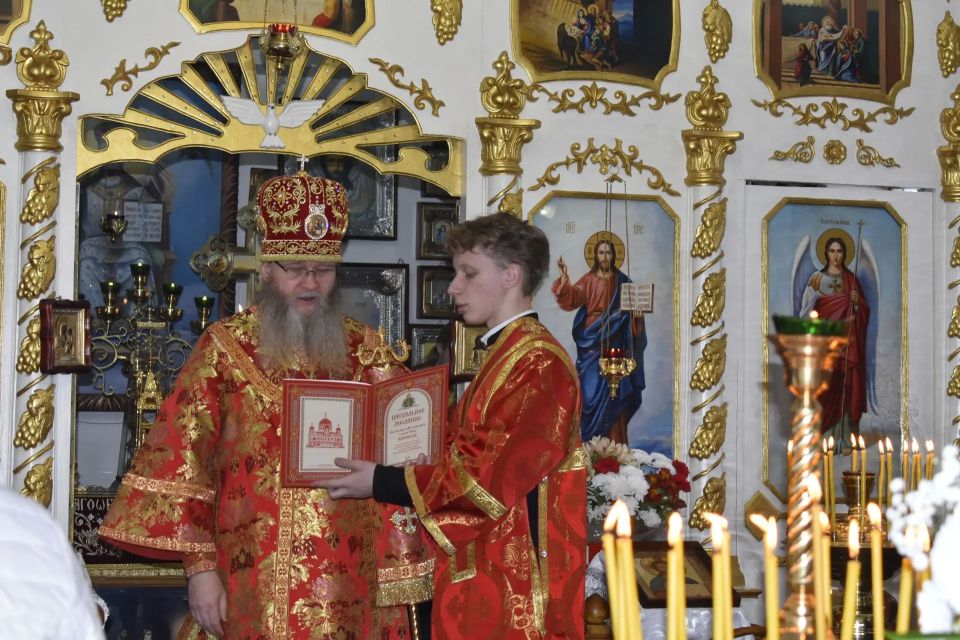 Приход храма в честь Преображения Господня в г. Перевальске отмечает 30-летний юбилей Приход храма в честь Преображения Господня в г. Перевальске отмечает 30-летний юбилей