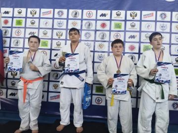 Дзюдоисты Алчевской спортивной школы №1 приняли участие в Открытом турнире по дзюдо