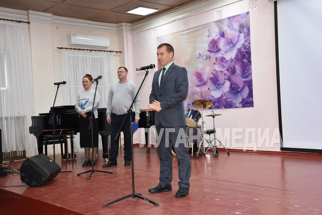 В Первомайске состоялся концерт, посвященный третьей годовщине со дня основания местного отделения Всероссийской политической партии «Единая Россия» В Первомайске состоялся концерт, посвященный третьей годовщине со дня основания местного отделения Всероссийской политической партии «Единая Россия»