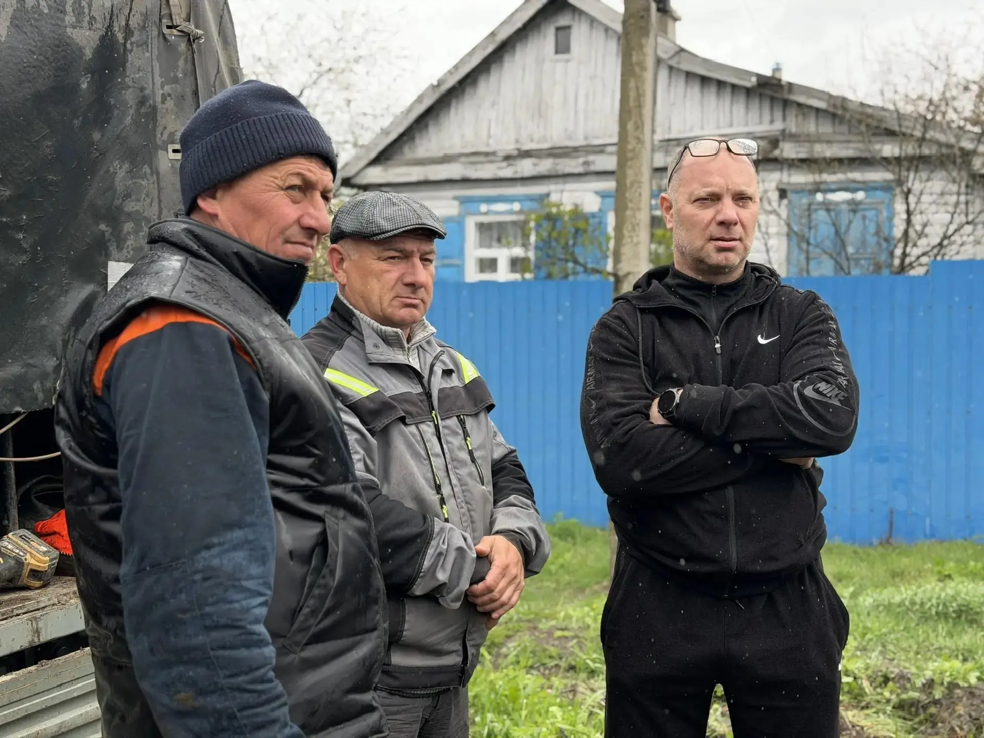 В Лисичанске продолжает работу аварийная бригада ООО «Челныводоканал» В Лисичанске продолжает работу аварийная бригада ООО «Челныводоканал»