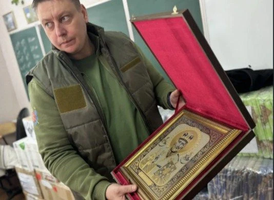 В Лутугино доставили гуманитарную помощь для воспитанников детского дома В Лутугино доставили гуманитарную помощь для воспитанников детского дома