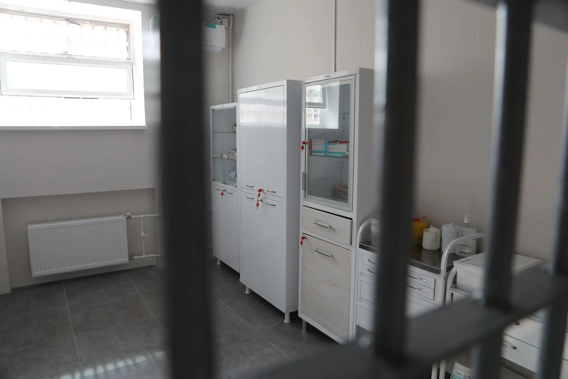 Сегодня поздравления принимают работники медицинских служб уголовно-исполнительной системы Российской Федерации Сегодня поздравления принимают работники медицинских служб уголовно-исполнительной системы Российской Федерации