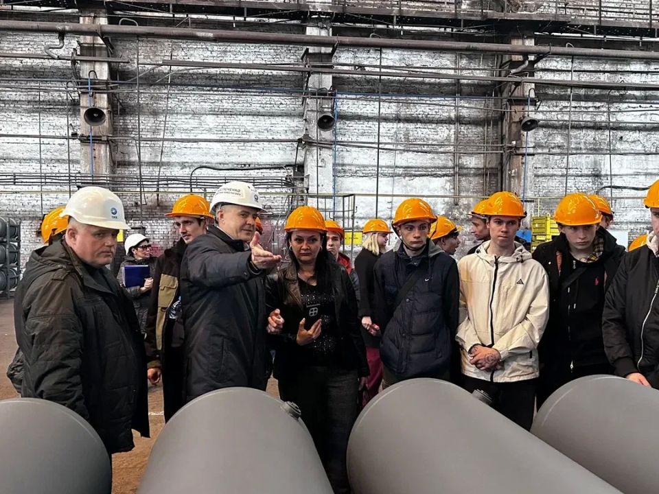 «Выбирай свое»: Студенты побывали на производстве «Лугамаш» «Выбирай свое»: Студенты побывали на производстве «Лугамаш»