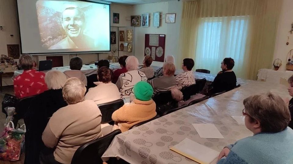 14 марта в здании филиала №1 «Краснолучский краеведческий музей» МБУ «Музейный комплекс боевой славы на реке Миус» для слушателей Университета третьего возраста ГУ ЛНР «ККЦСОН» состоялся показ фильма, приуроченный ко Дню... 14 марта в здании филиала №1 «Краснолучский краеведческий музей» МБУ «Музейный комплекс боевой славы на реке Миус» для слушателей Университета третьего возраста ГУ ЛНР «ККЦСОН» состоялся показ фильма, приуроченный ко Дню...