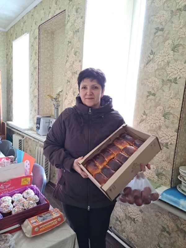 В Чернухино прошла акция "Пасхальные угощения - от сердца к сердцу" В Чернухино прошла акция "Пасхальные угощения - от сердца к сердцу"